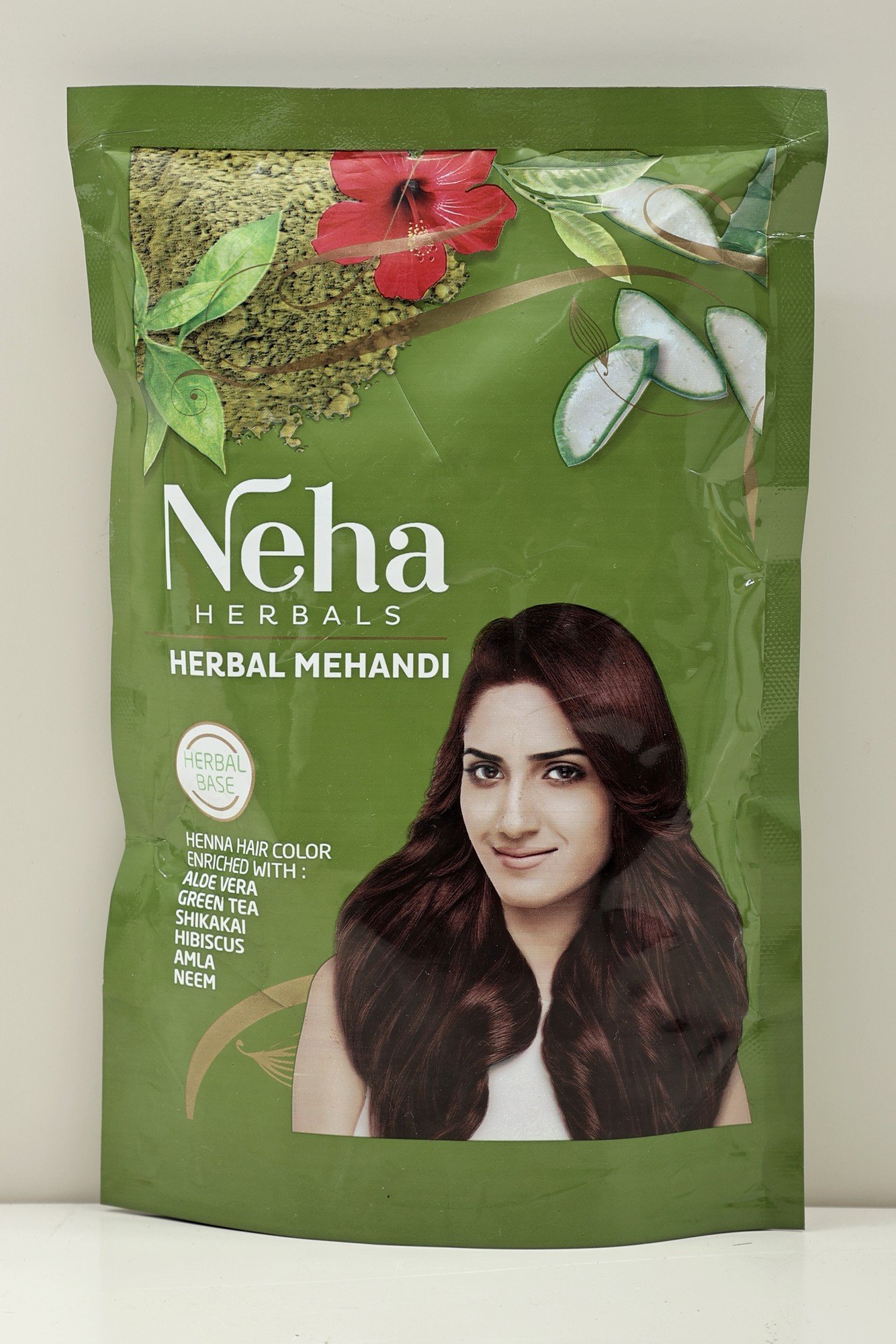 Neha Herbal Mehandi: Natural Coloring With Nature’s Goodness - book cover